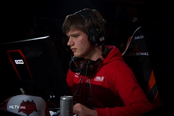 反恐精英2：8月19日更新提供地图修复、稳定性改进和错误修复