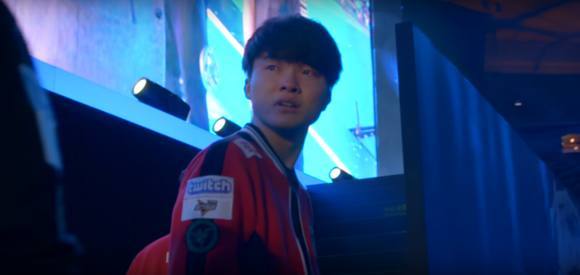 BLUEJAYS 在 Fragadelphia x Block 2025 赛事中获胜后，虐待 VRS